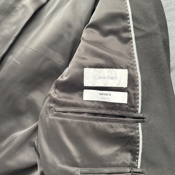 Calvin Klein black suit - Picture 5 of 9